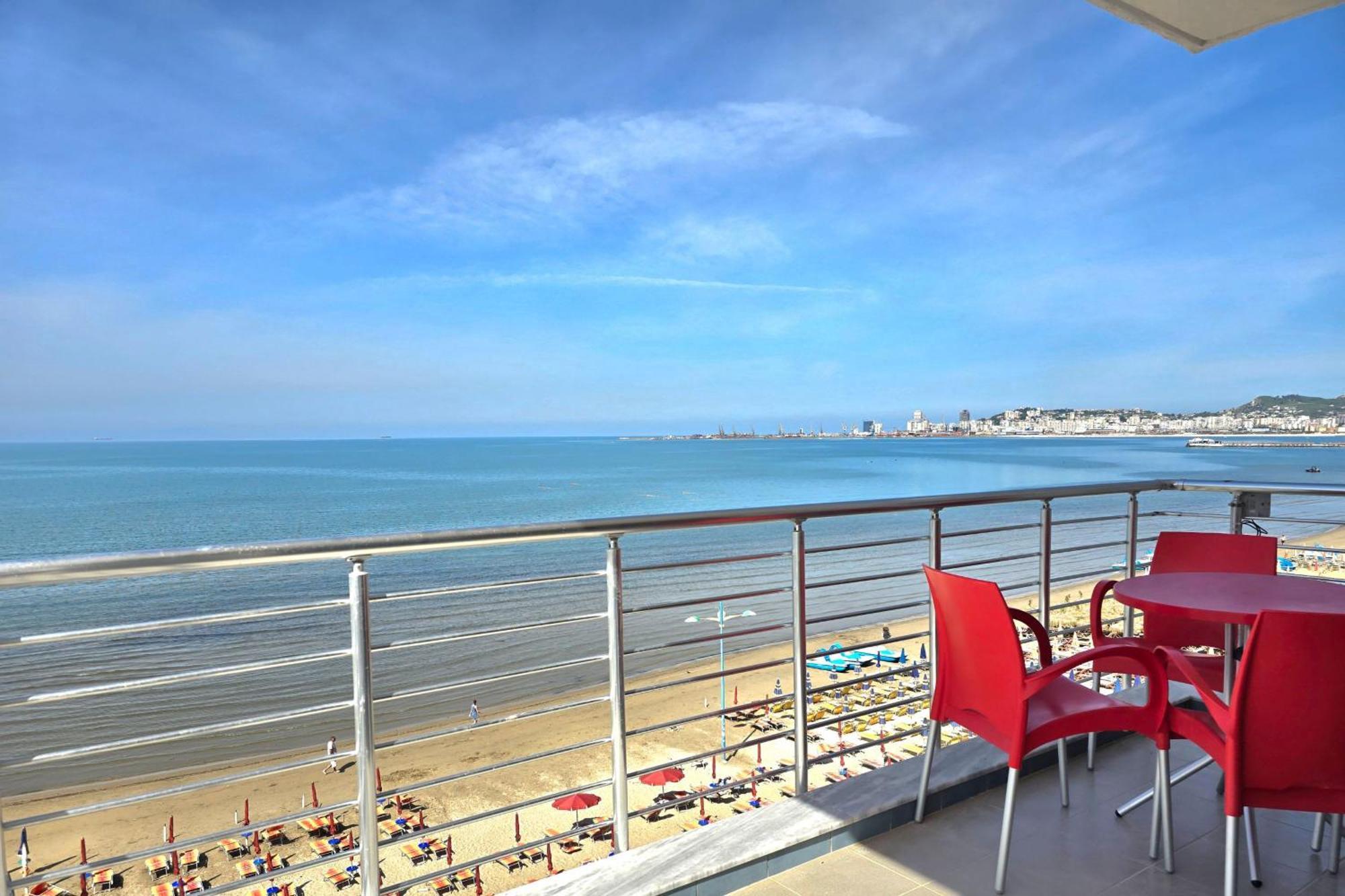 Sea View Apartments In Durrës Eksteriør bilde