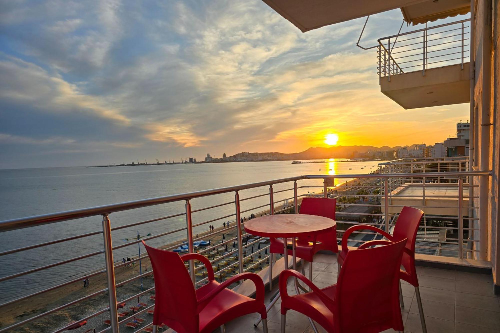 Sea View Apartments In Durrës Eksteriør bilde