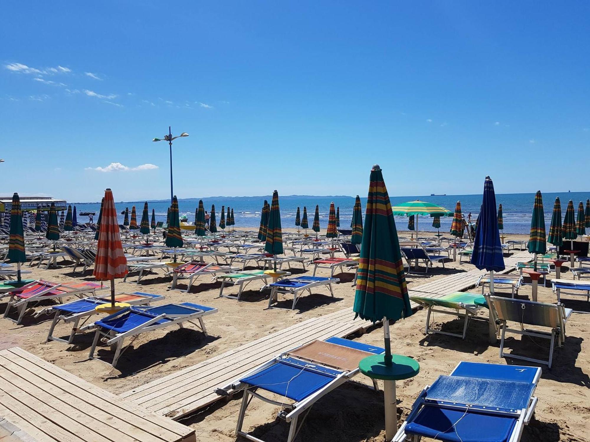 Sea View Apartments In Durrës Eksteriør bilde